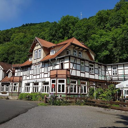 Hotel Zur Luppbode 트레세부르크 외부 사진