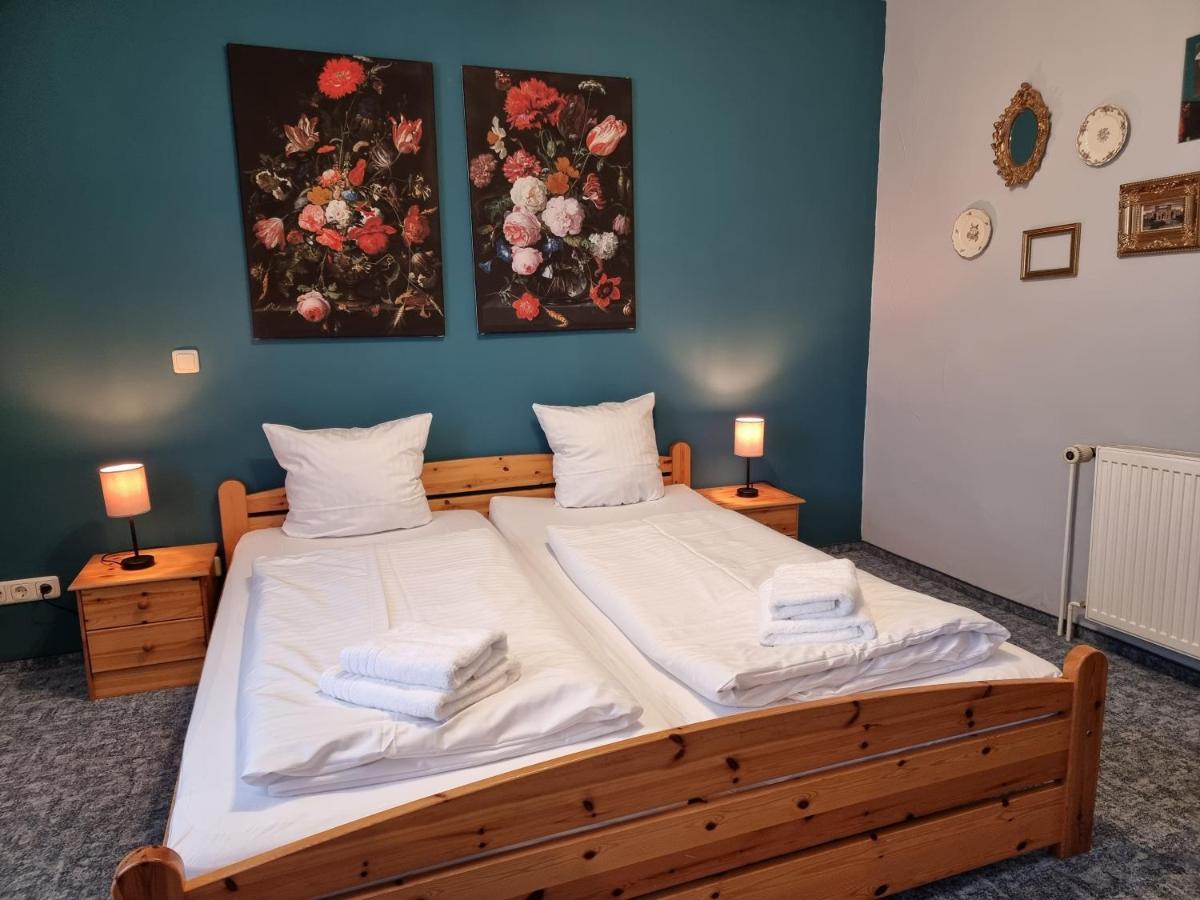 Hotel Zur Luppbode 트레세부르크 외부 사진