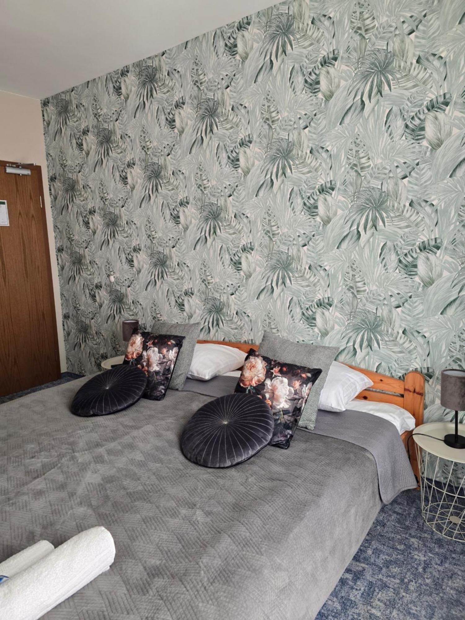 Hotel Zur Luppbode 트레세부르크 외부 사진
